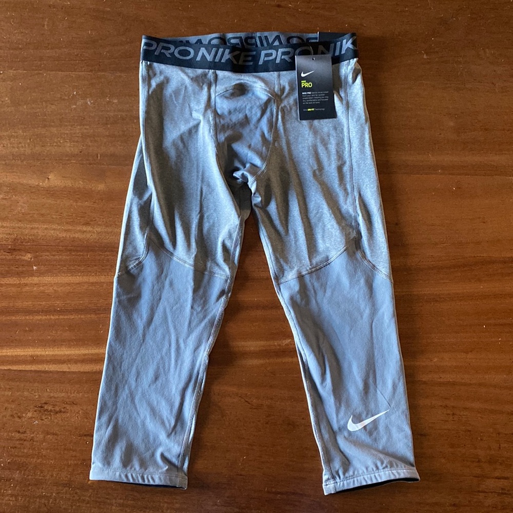 Bundle only NIKE PRO Tight Fit Gray Training Pants Boy’s XL